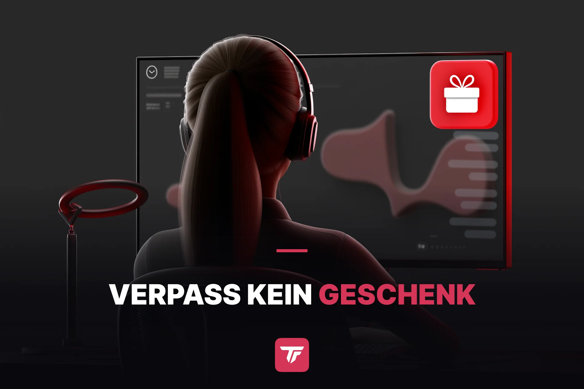 Over-Shoulder-Ansicht einer TikTok-Streamerin live im Stream, auf ihrem Bildschirm poppt ein bunter Geschenk-Alert auf